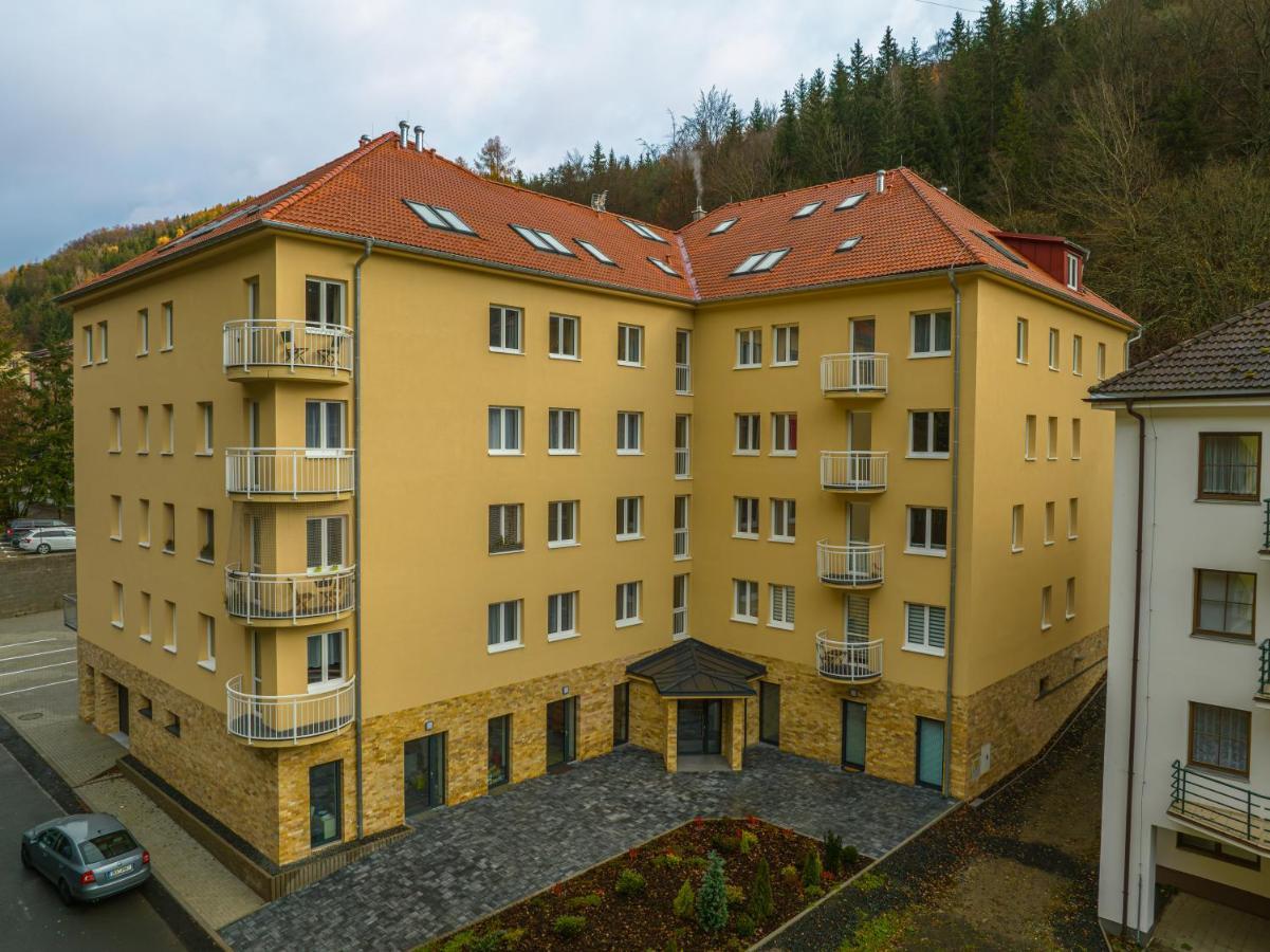Apartman Claudia - Rezidence K Lanovce Jáchymov Esterno foto